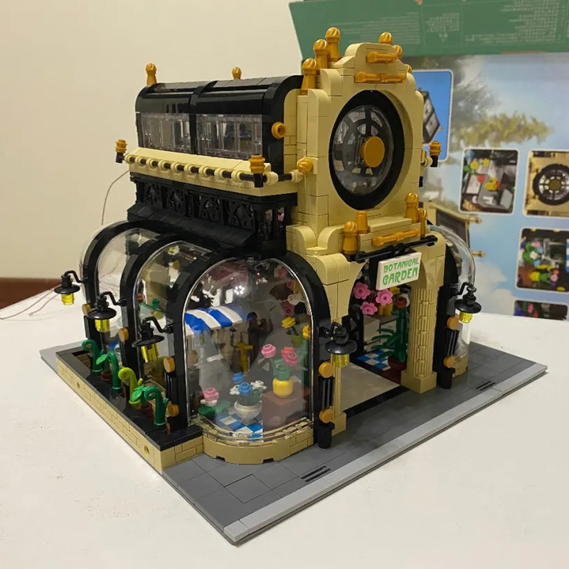 Đồ chơi giáo dục Lắp Ráp mô hình 16019 Botanical Park Or Botanical Garden With Light Parts