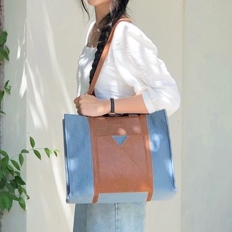 Túi Vuông Book Tote hai quai đeo đựng hồ sơ laptop thoải mái