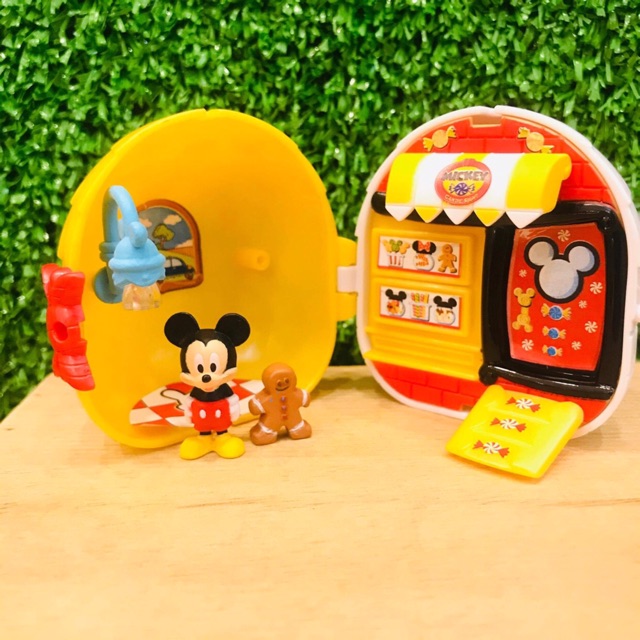 Bộ mô hình cửa tiệm của Mickey và các bạn