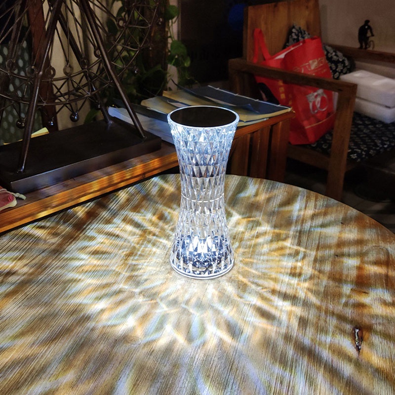 Đèn Ngủ Pha Lê Để Bàn LED Cảm Ứng, Sang Trọng Phong Cách Châu Âu HÌNH LỌ HOA VERSION 3 SONHOUSE