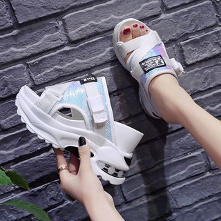 Dép đi trong nhà nữ mặc bên ngoài Kiểu Mới Mùa Xuân 2021 thời trang đa năng Giày đi biển cao gót nửa kéo