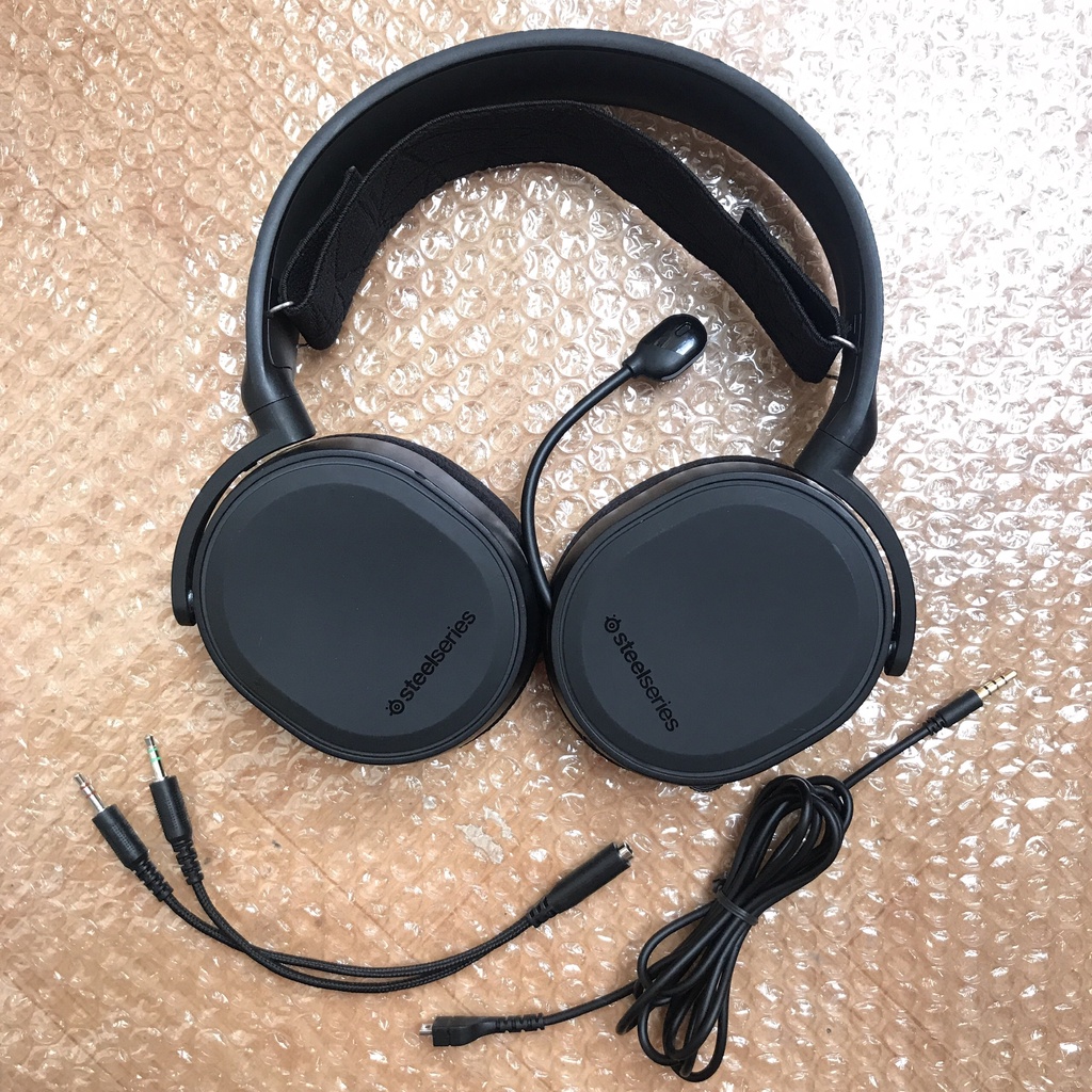 Tai nghe gaming chụp tai SteelSeries Arctis 3 2019 Black Edition