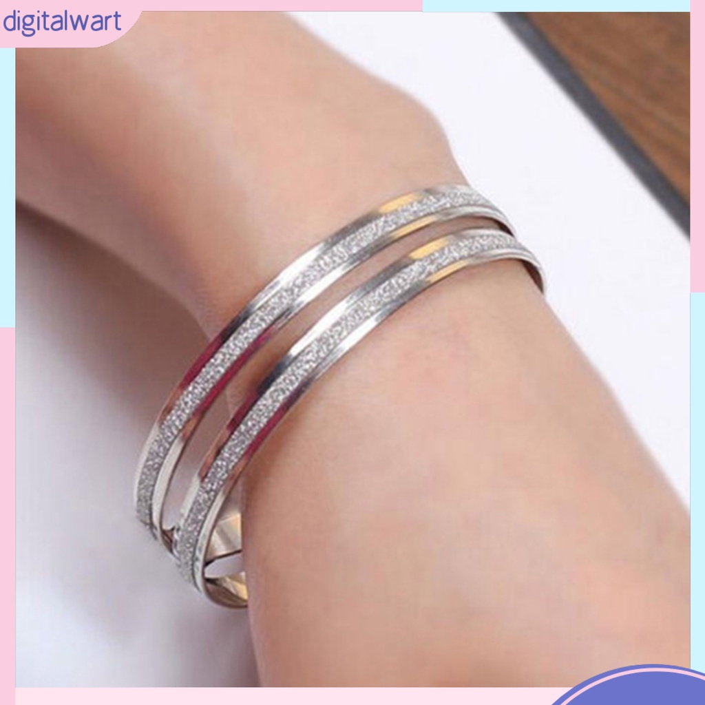 Vòng tay hợp kim kiểu dáng tròn đơn giản và thời trang cho nữ