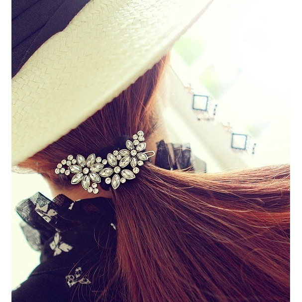 Kẹp tóc kiểu dáng hoa nhỏ đính đá lấp lánh thời trang cho nữ