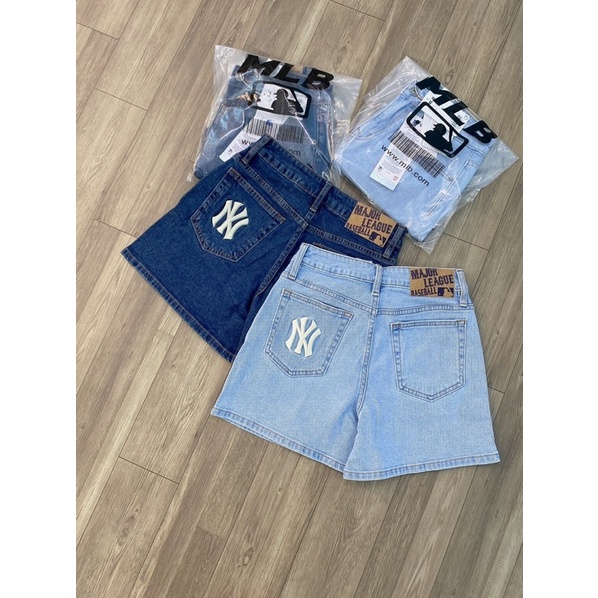 (1:1) Quần Short jean 2 màu đậm và nhạt hàng chuẩn full tag mạc từng chi tiết .Chất mềm đẹp