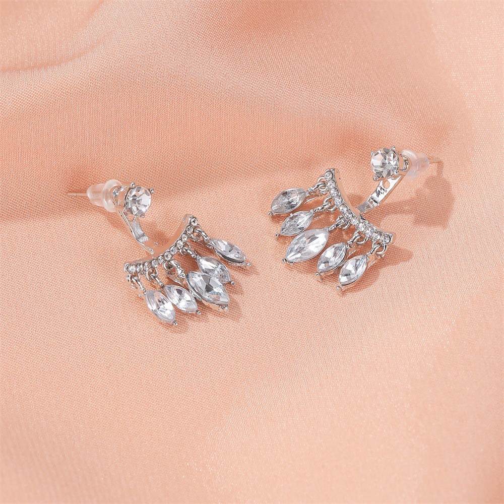 Bông tai phong cách Hàn Quốc thời trang