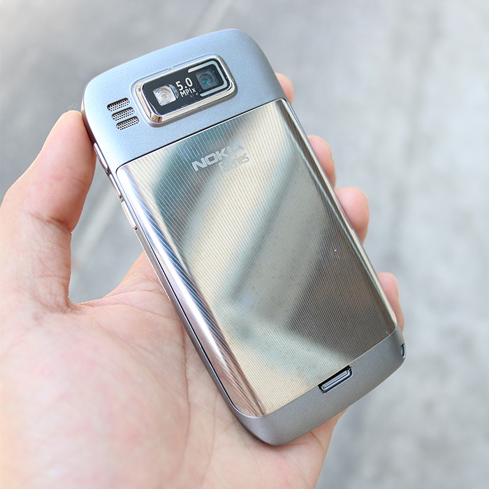 Điện thoại Nokia E72 Tím hàng chính hãng | BigBuy360 - bigbuy360.vn