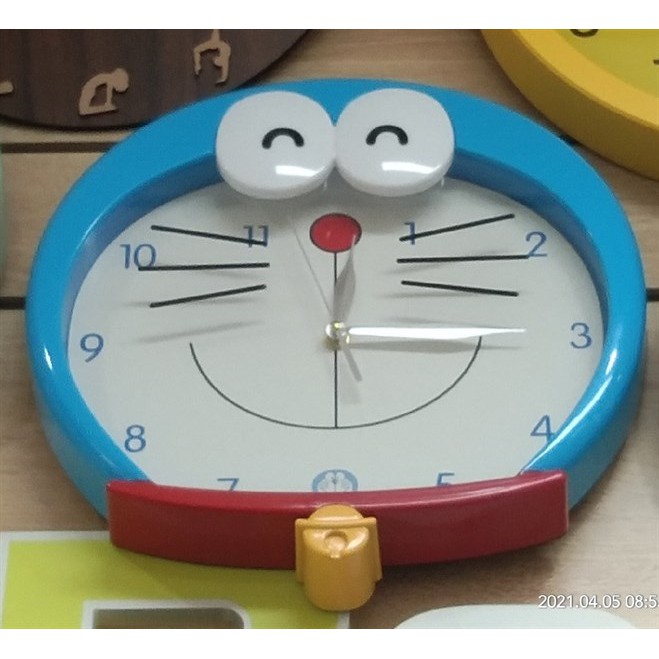 Đồng hồ treo tường Mặt Mèo Doraemon