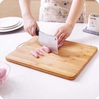 THỚT TRÚC CÓ QUAI TREO
