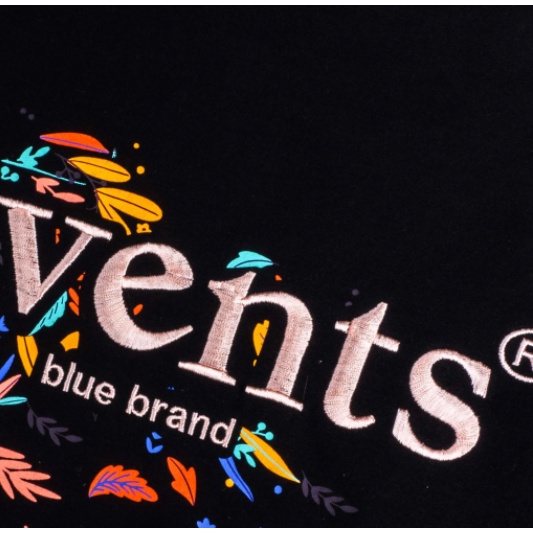 Áo thun  𝗧𝗘𝗘 𝗙𝗟𝗢𝗥𝗔𝗟 𝗕𝗟𝗔𝗖𝗞 𝗔𝗡𝗗 𝗪𝗛𝗜𝗧𝗘 ®️ - 𝑯𝒂̀𝒏𝒈 𝒄𝒉𝒊́𝒏𝒉 𝒉𝒂̃𝒏𝒈