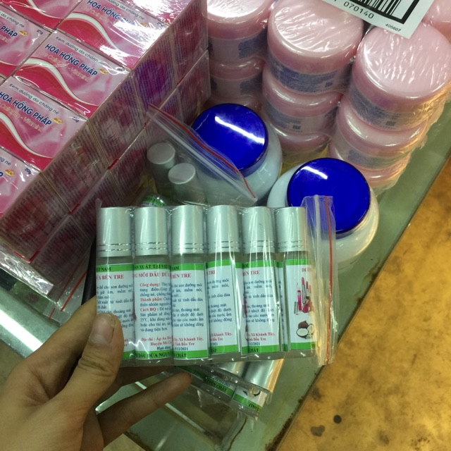 Dầu dừa dưỡng môi