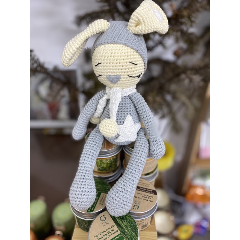 HANDMADE Len móc xuất khẩu - Quà tặng/ Đồ chơi trẻ em - Thỏ ngủ (Sleeping bunny, knitted stuffed animal made in Vietnam)
