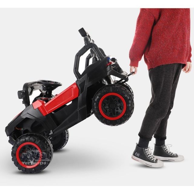 Ô tô địa hình siêu đẹp siêu rẻ cho bé mã 909 ( ưu tiên đồng kiểm với shiper khi nhận hàng).