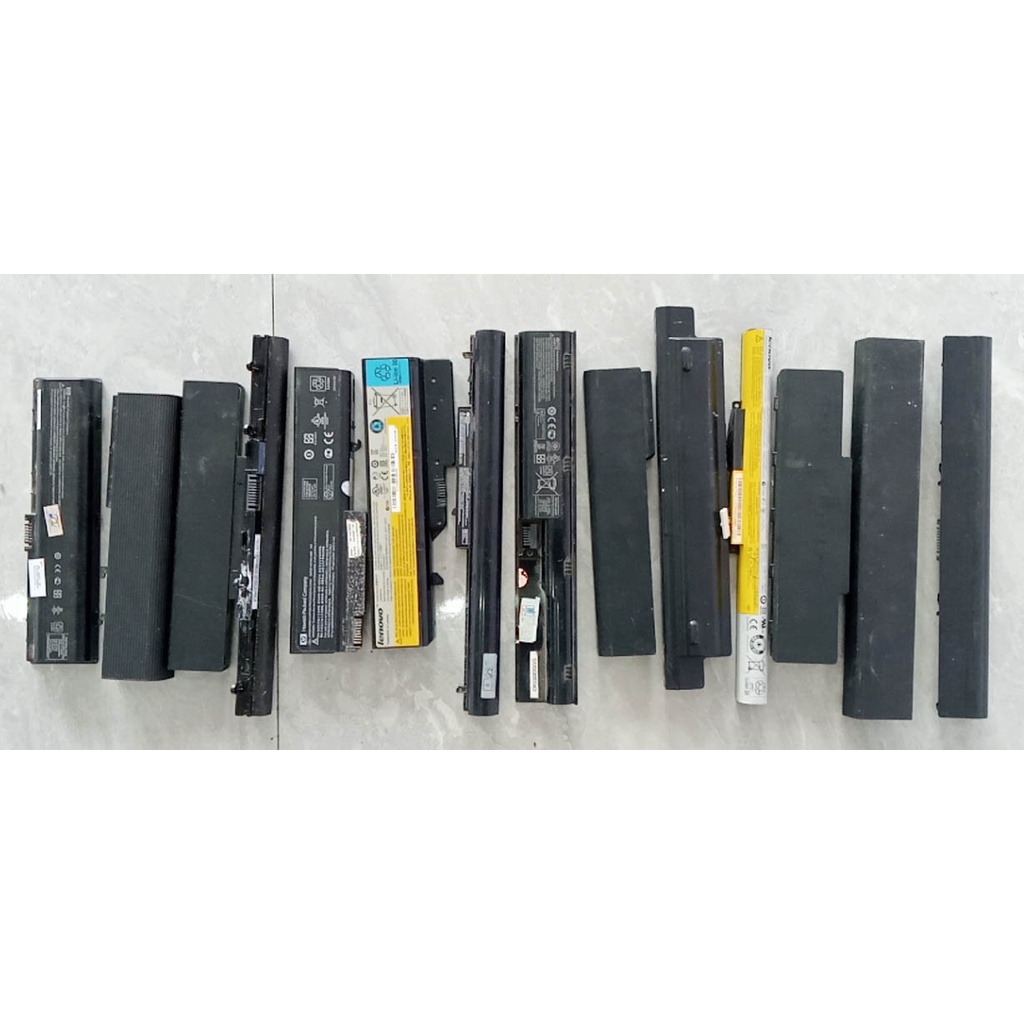 6 Xác Pin laptop cũ hỏng nhiều loại, còn nguyên tem, không biết sống hay hỏng