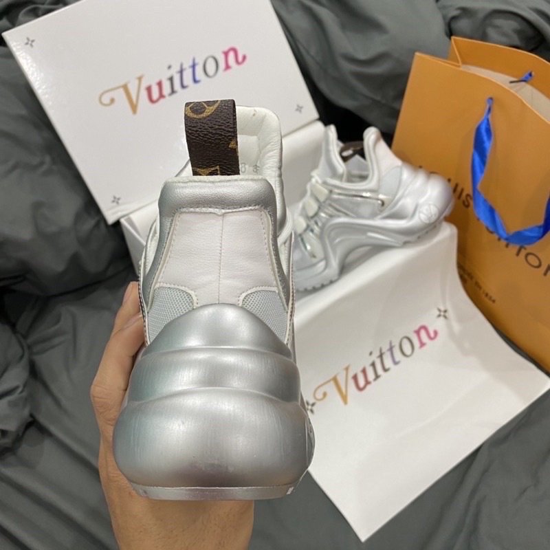 GIÀY LV TRẮNG BẠC LAI AU CAO CẤP 1:1