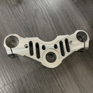 Chảng ba CNC Satria Raider Fi (nhôm 6)