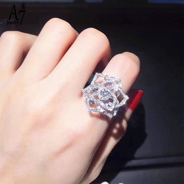 Nhẫn mạ bạch kim 18K đính đá kim cương toàn diện hình trái tim