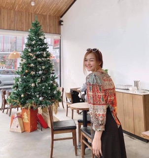 Áo croptop thổ cẩm 2 màu