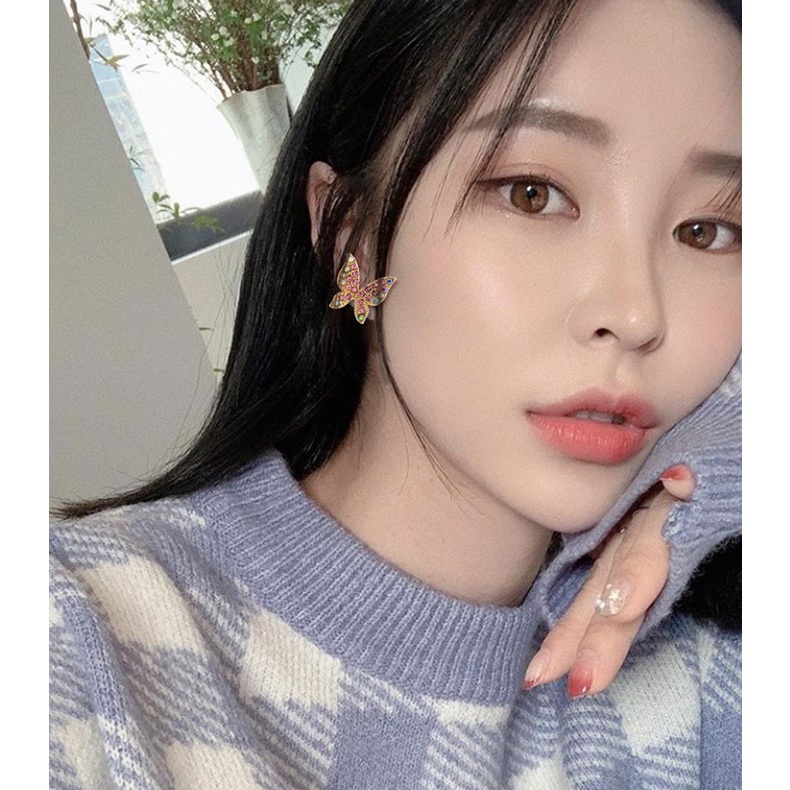 Khuyên tai bươm bướm nhiều màu sắc thời trang
