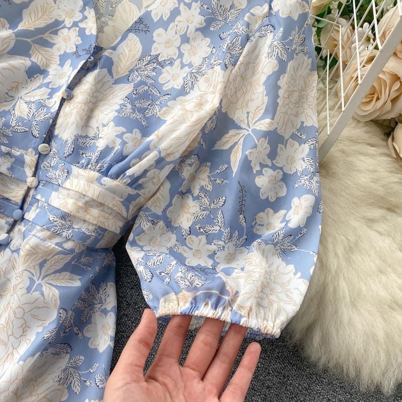 [Mã FAGREEN1505 giảm tới 30K đơn 99K] [Hi Bông] Đầm maxi hoa xanh trắng cổ chữ V tay phồng | BigBuy360 - bigbuy360.vn