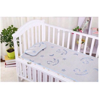 Chiếu lụa điều hoà cho bé