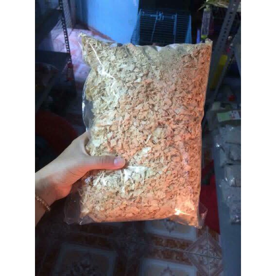 Mùn cưa thơm lót chuồng hương hoa gói 500gram.