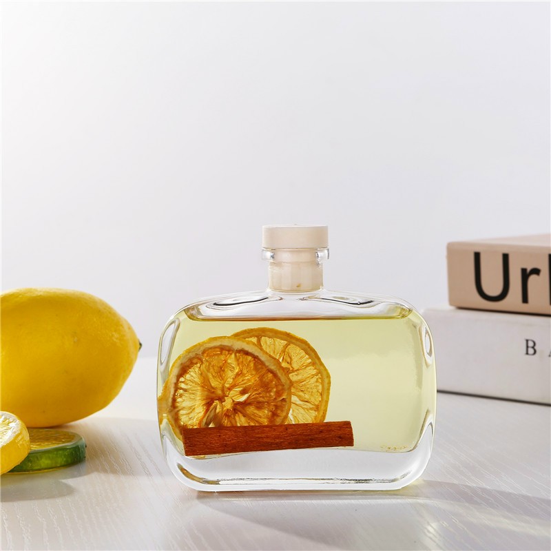 Nước Hoa Để PhòngGIADUNGTONGKHO1Tinh Dầu Thơm Phòng Lọ Khuếch Tán Nước Hoa Thơm Để Phòng Thiên Nhiên Thơm 100ML