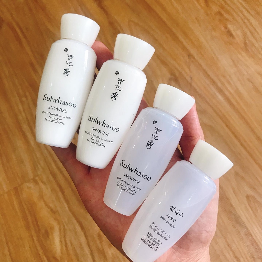 Nước hoa hồng và sữa dưỡng Sulwhasoo Snowise Brightening chiết xuất bạch sâm siêu dưỡng trắng mờ nám