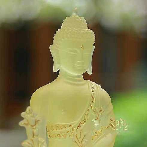 Tượng Phật Dược Sư Lưu Ly dát vàng