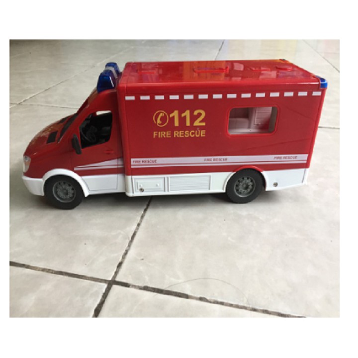 Xe cứu hộ chữa cháy điều khiển từ xa cực ngầu