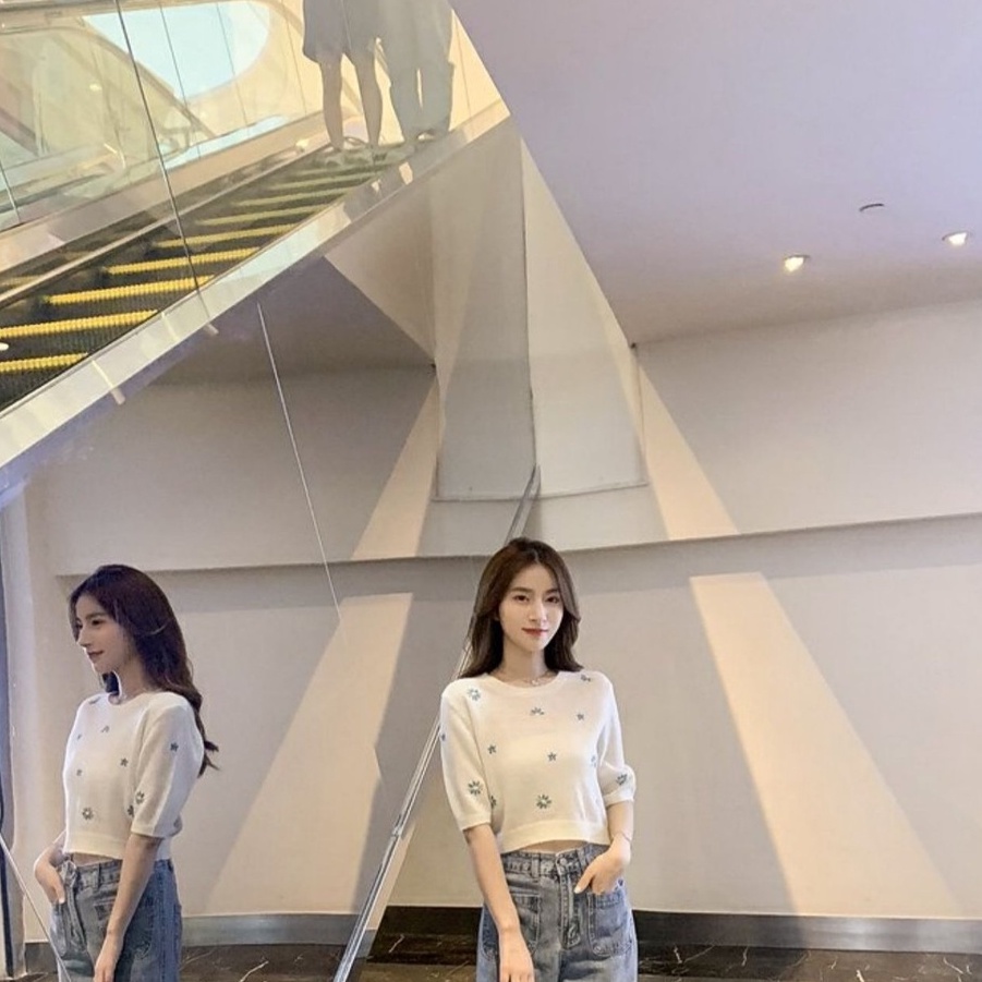 Áo croptop len ZHELIHANGFEI tay ngắn cổ tròn thêu hoa nhỏ phong cách nữ tính cho nữ