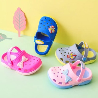Sục có quai cho bé trai và bé gái từ 1 tuổi đến 6 tuổi