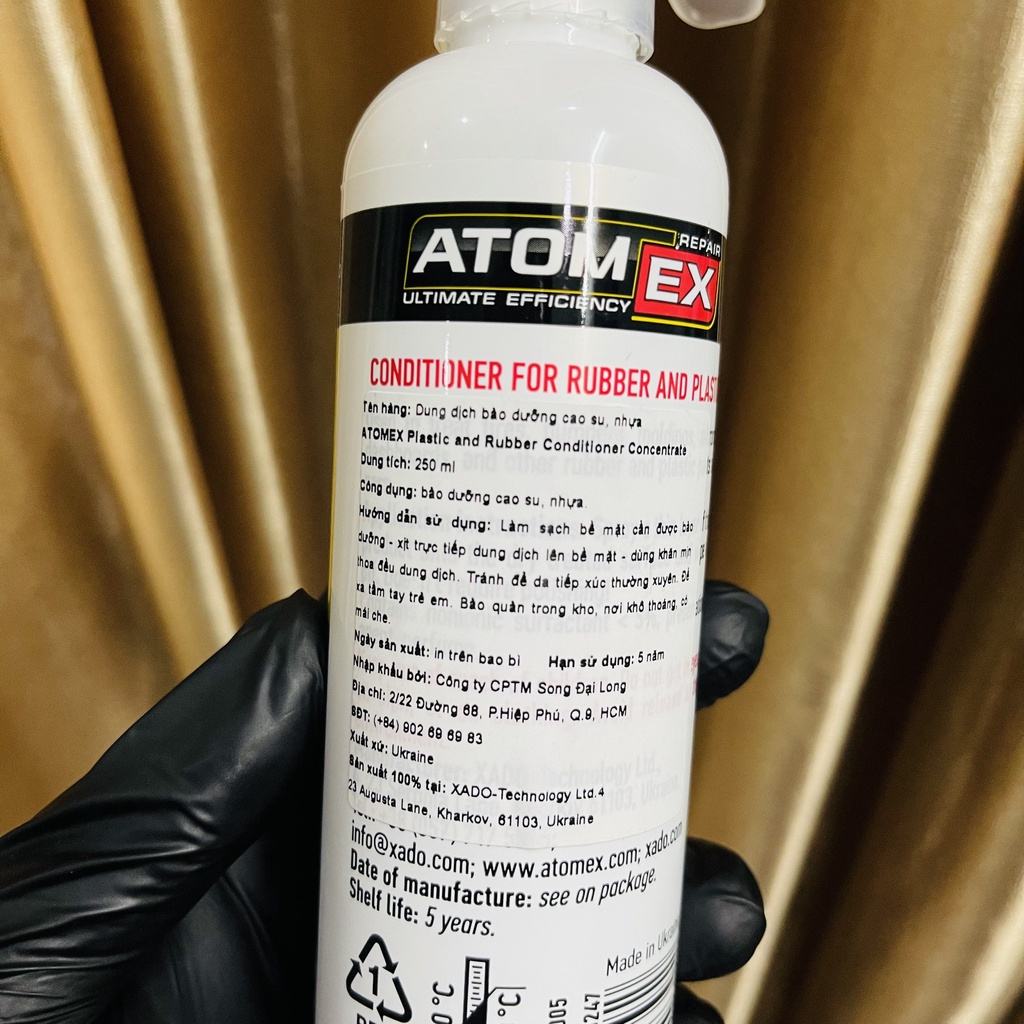 Chai xịt dưỡng nhựa nhám và lốp xe Xado Atomex Plastic and Rubber Conditioner Concentrate 250ml