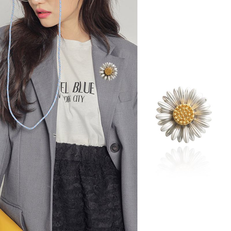 SAN*Unisex Wild Flower Daisy Brooch Pin Natural Pearls Design Vintage Scarf Decor