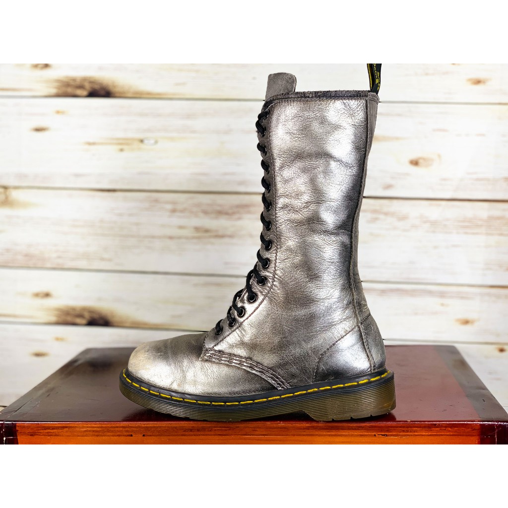 Giày thể thao chính hãng 2hand DR.MARTENS SILVER HIGH TOP BOOTS BOUNCING