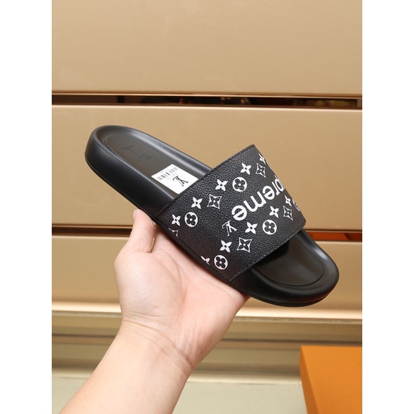 Dép nam quai ngang logo thương hiệu Louis Vuitton LV Supreme cao cấp