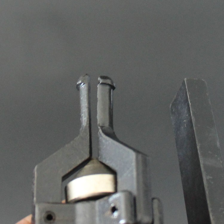 Cảo 3 chấu bạc đạn trong 16-38mm