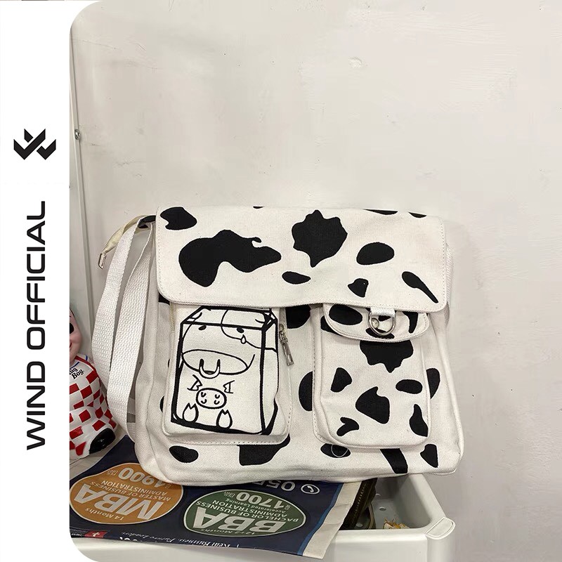 [Mã SKAMA06 giảm 8% tối đa 50K đơn 250K] Túi đeo chéo Wind unisex vái Canvas hoạ tiết Drink Me nam nữ phong cách ulzzang | BigBuy360 - bigbuy360.vn