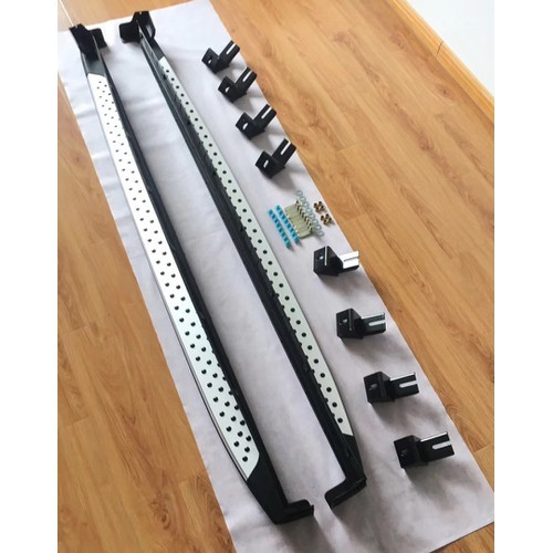 Bậc bệ bước chân lên xuống cao cấp dành cho xe Santafe mẫu chấm bi