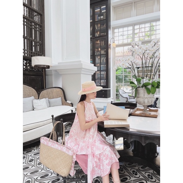 Váy yếm hoa Lovely Dress màu hồng dáng suông sang chảnh mặc đi chơi đi biển - LINN DESIGN