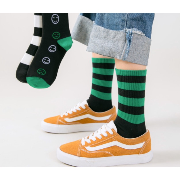 Vớ XANH mặt cười cao cổ Nam Nữ phong cách thể thao, trẻ trung, năng động.