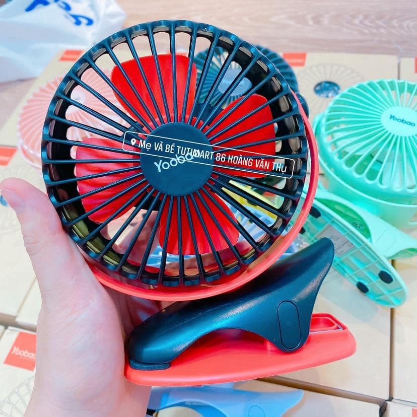 Quạt sạc mini để bàn YOOBAO F04 2500/ 6400 mAh Xoay 720 độ đế kẹp đa năng - Hàng chính hãng