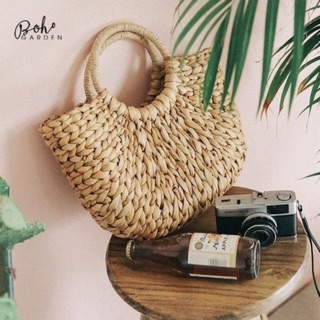 Túi cói bán nguyệt phong cách Cô Ba Sài Gòn