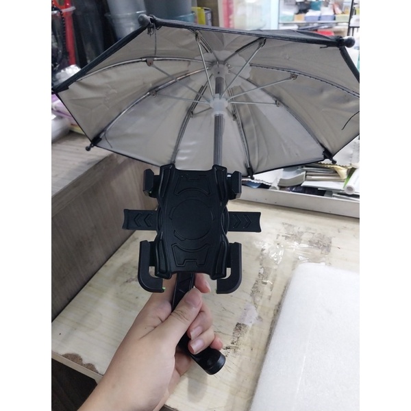 kẹp xe máy có dù/ô
