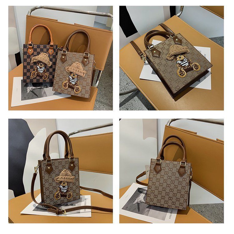 Túi đeo chéo thời trang túi đeo vai của phụ nữ túi xách hoa văn gấu