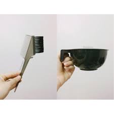 Bộ dụng cụ nhuộm tóc tại nhà