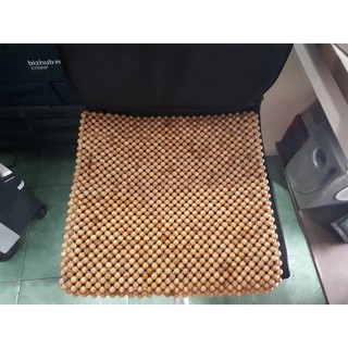 Nệm lót ghế văn phòng bằng hạt gỗ pơ mu Giảm đau hông, nhức mỏi