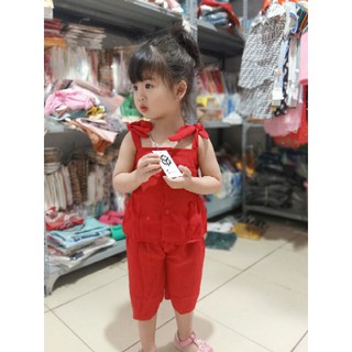 Bộ đũi lửng có khuy cho bé gái