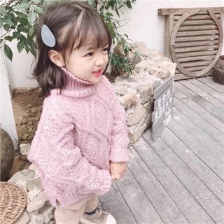 Áo len cao cổ bé gái
