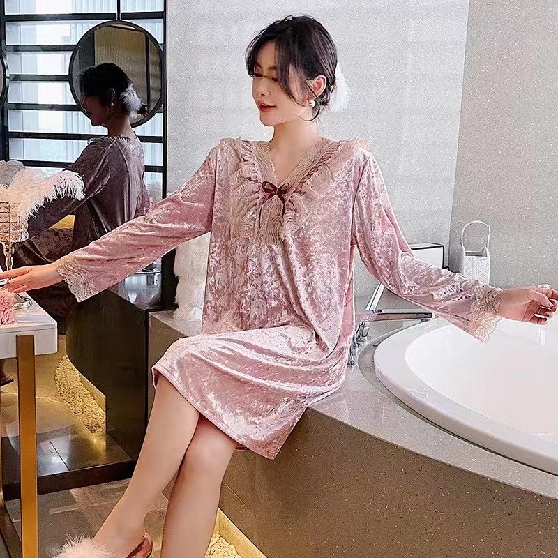 Đầm Ngủ Tay Dài Chất Liệu Nhung Dày Dặn Giữ Ấm Màu Vàng Mới Thời Trang Thu Đông Cho Nữ 2021